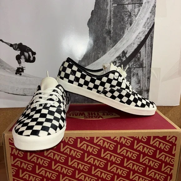 Vans Authentic Low Pro sz 6.5 Men’s 8.0 Women’s - Picture 2 of 10